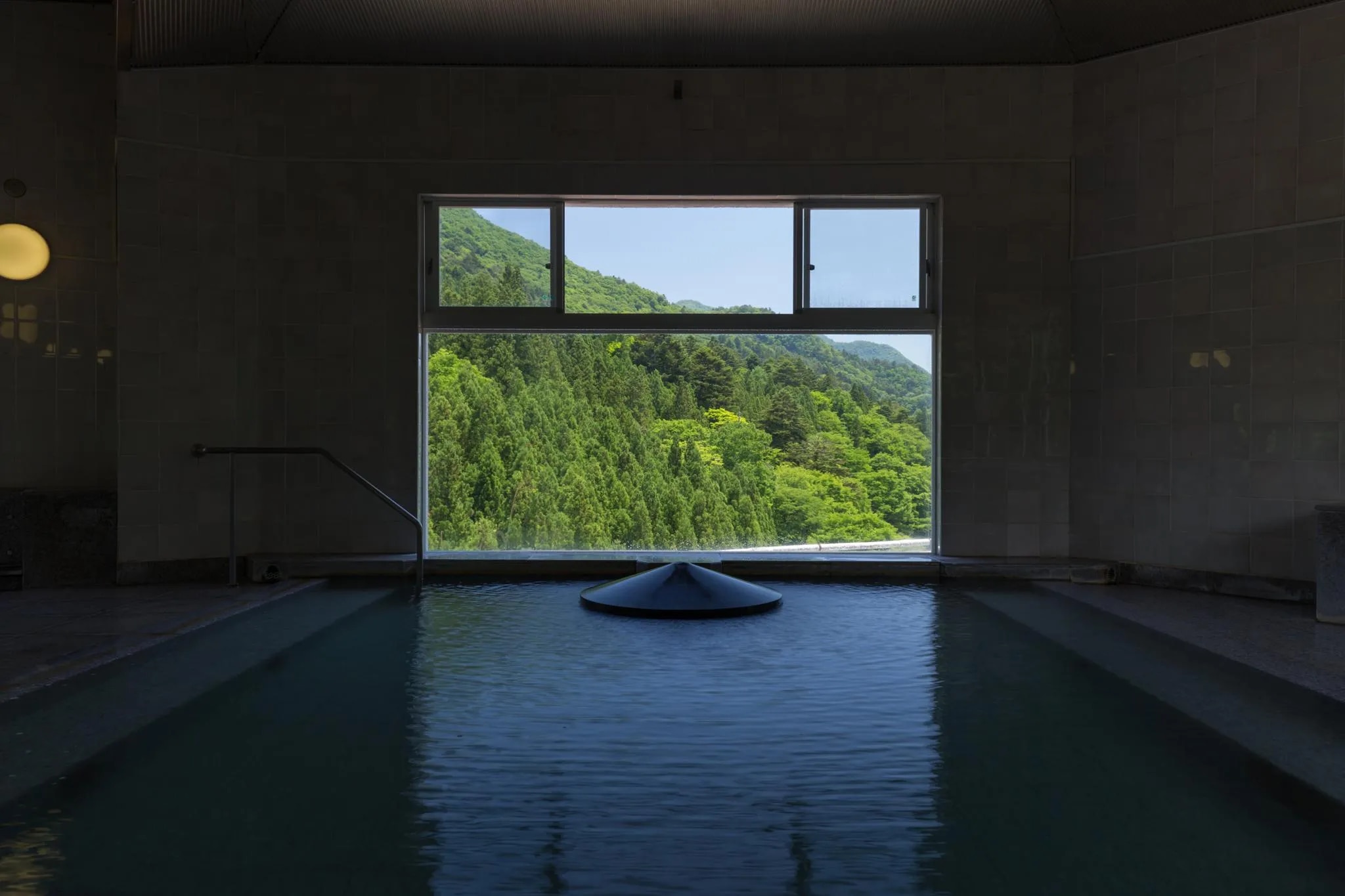 四万グランドホテル