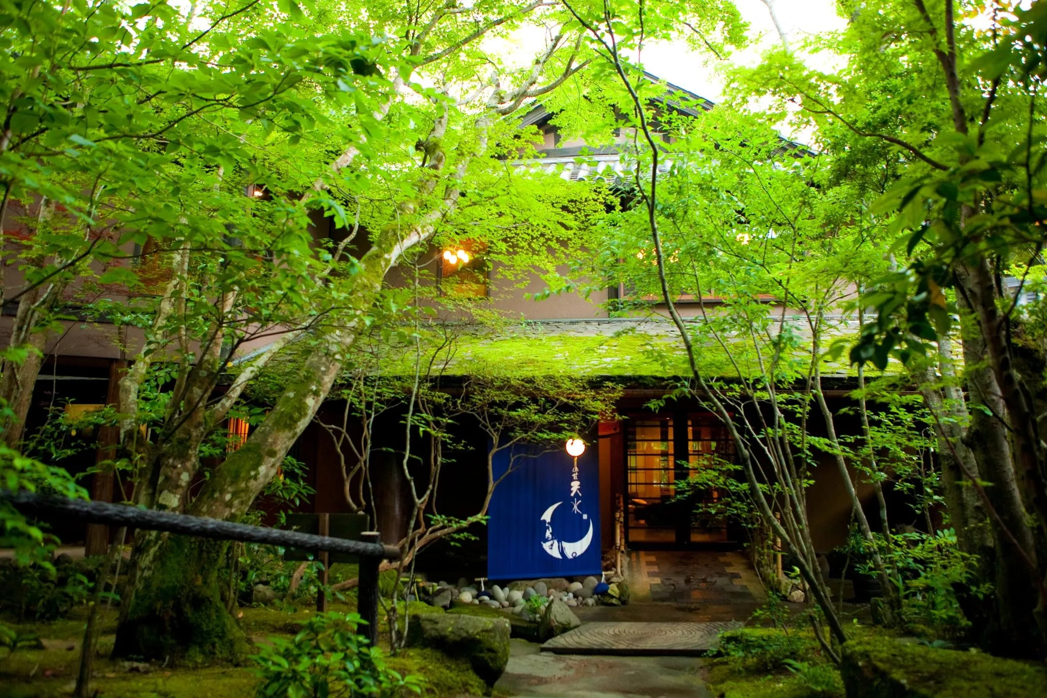 山荘 天水