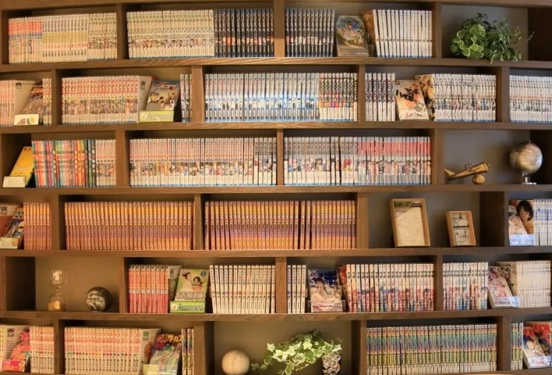 クインテッサホテル東京羽田 Comic ＆ Books