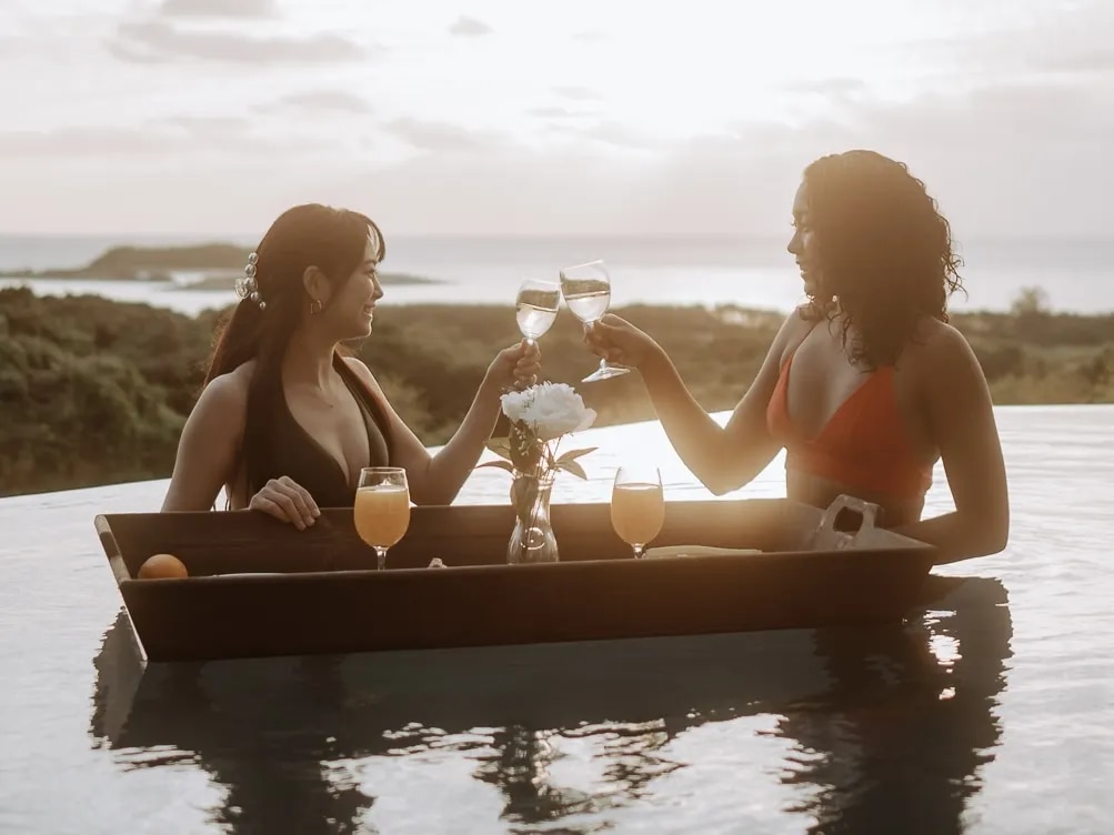 MARINX POOLVILLA NAKANDAKARI