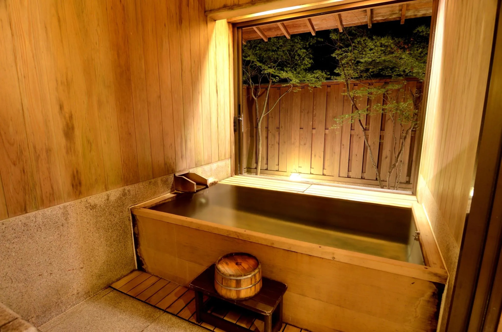 市川別館 晴観荘