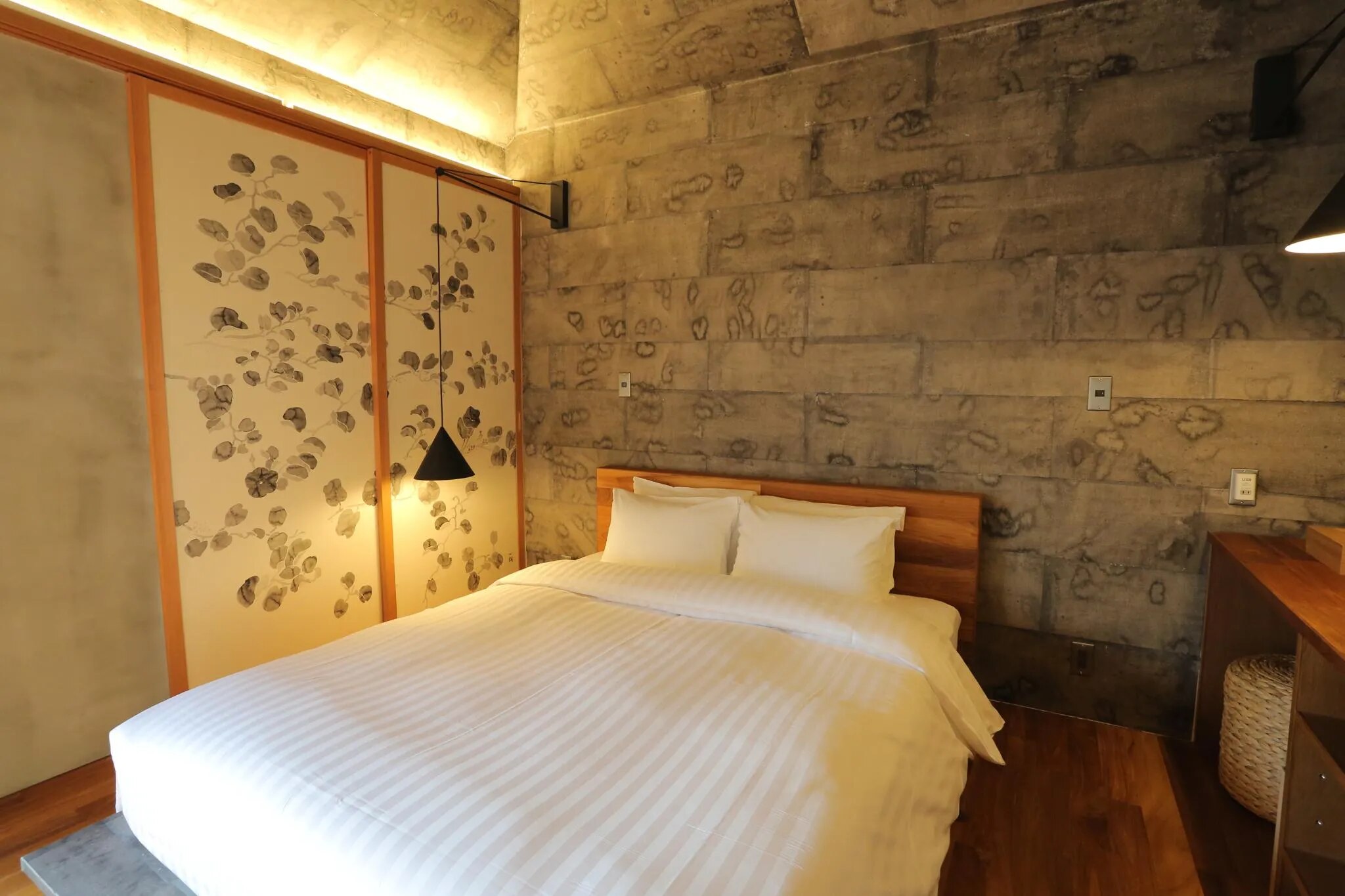 翡翠巣 KAWASEMINOSU（MUKAKA VILLA）