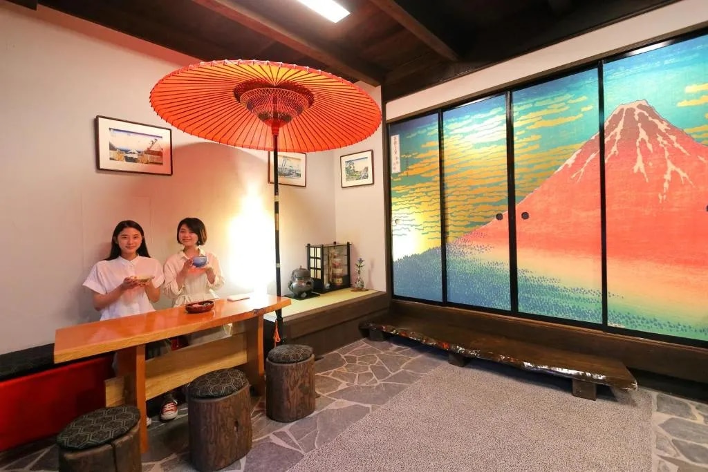 飛騨高山浮世絵INN画侖