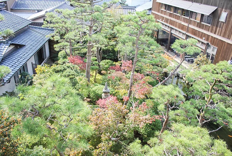 伝統旅館のぬくもり 灰屋