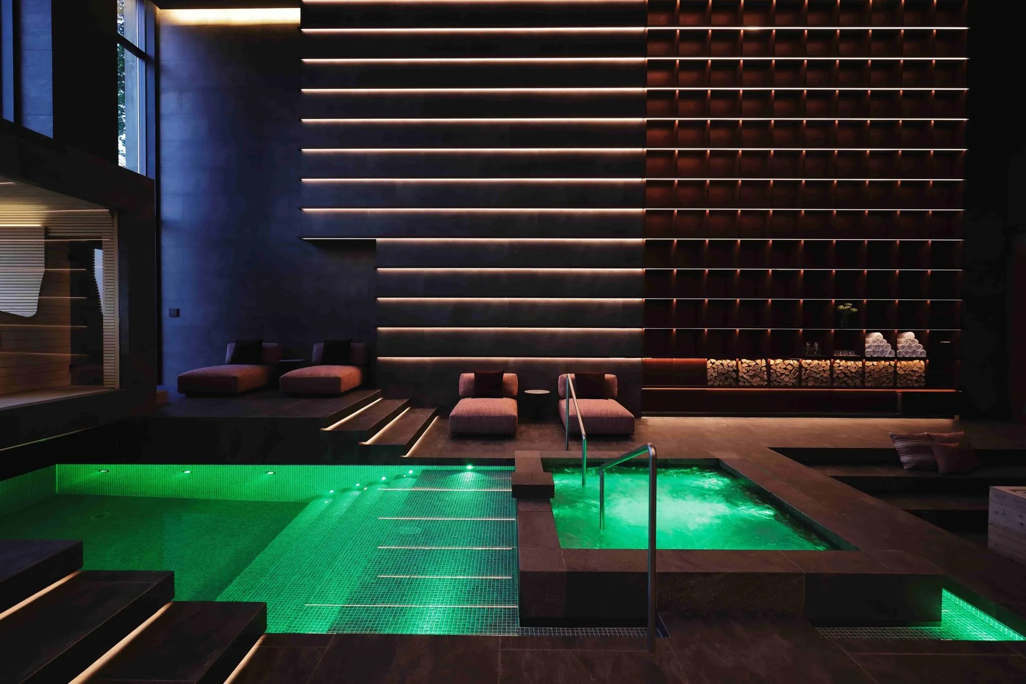 HOTEL 白林 HAKODATE