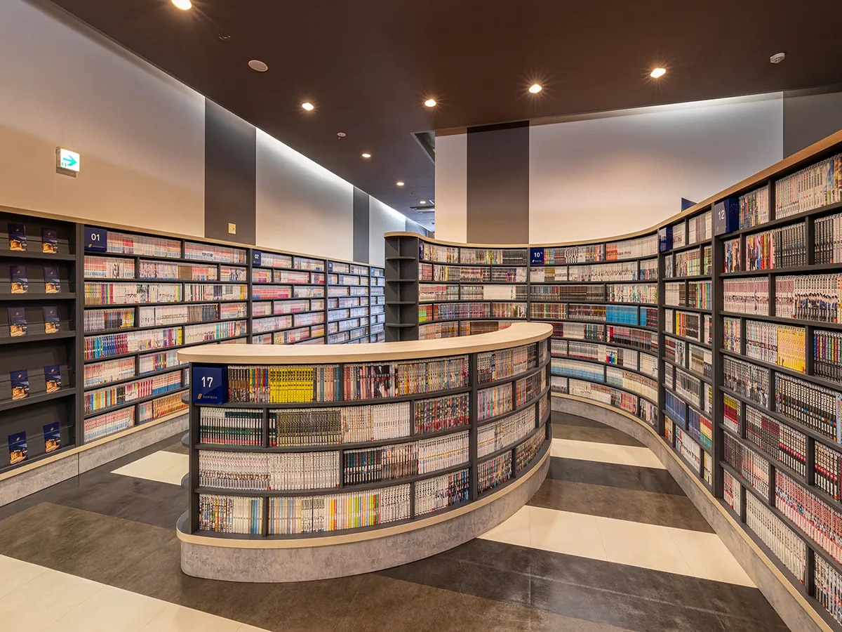 クインテッサホテル福岡渡辺通 Comic&Books