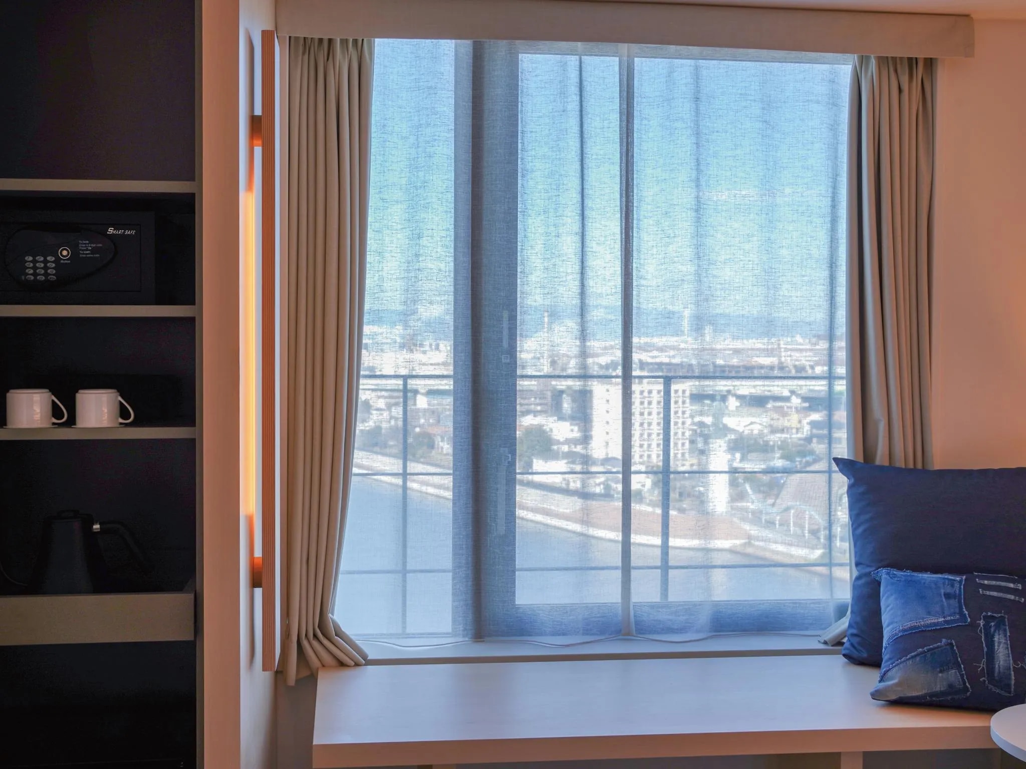 ドーセット バイ アゴーラ 大阪堺