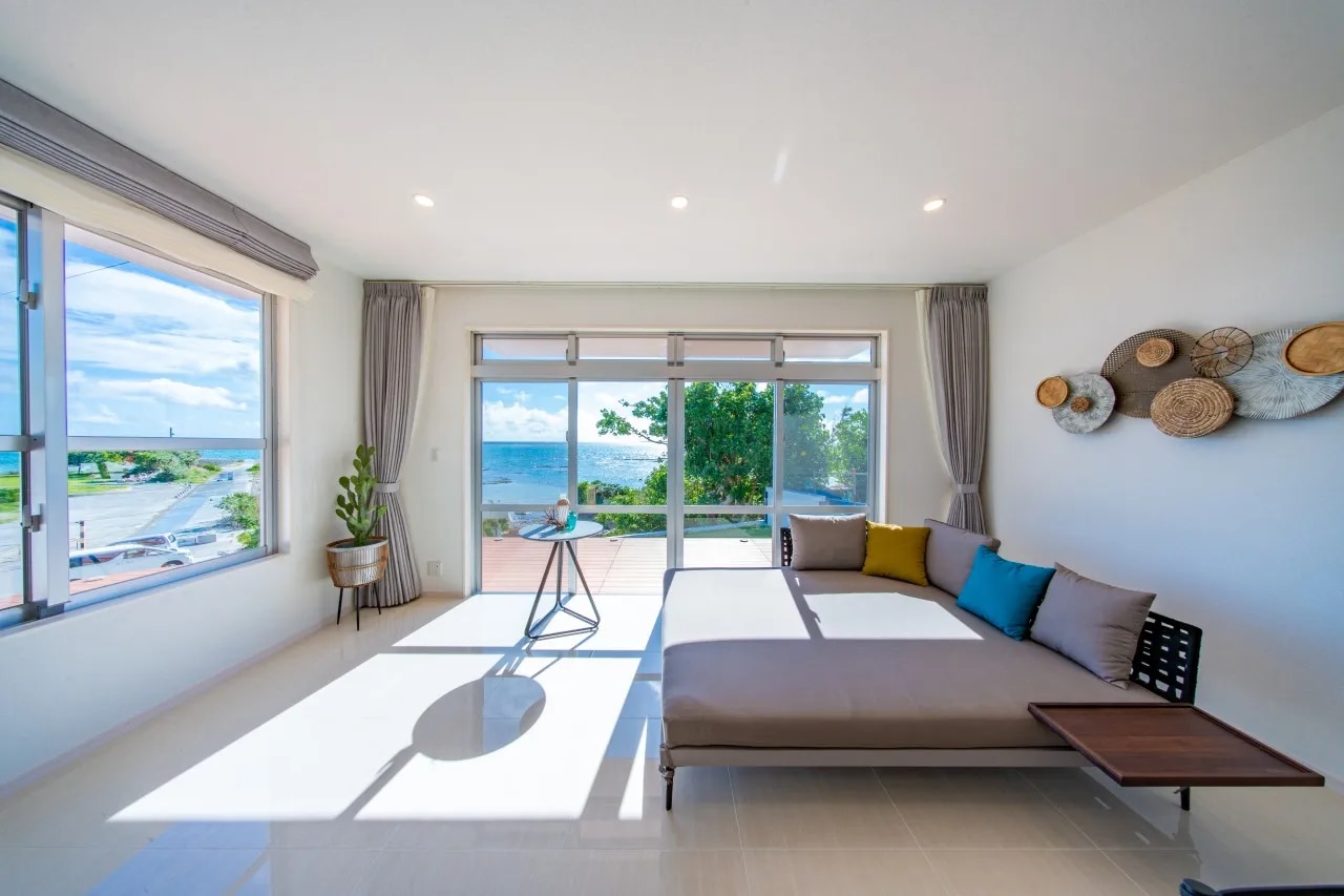 クリスタルヴィラ南城