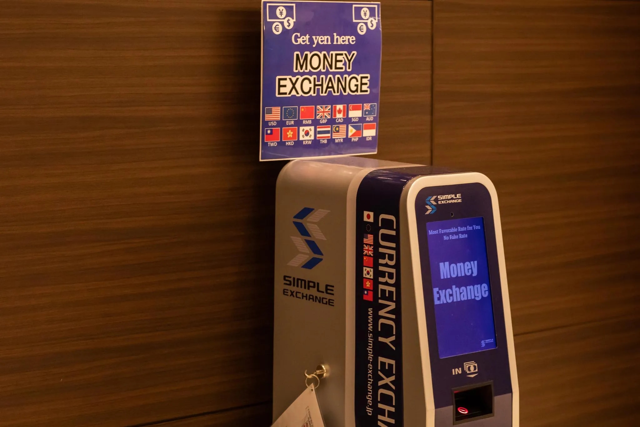 クインテッサホテル大阪心斎橋 Comic＆Books