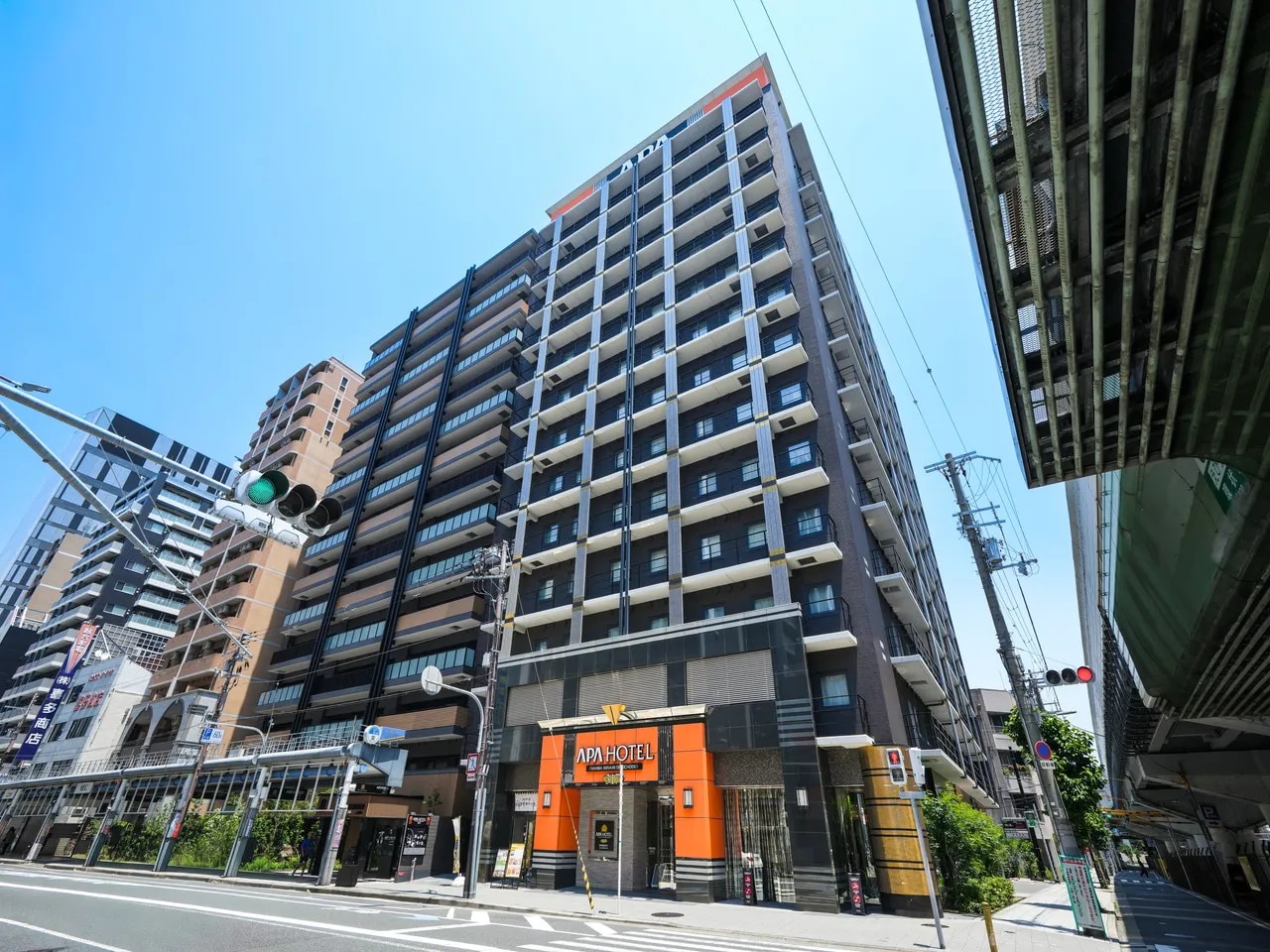 アパホテル〈なんば南 恵美須町駅〉